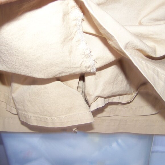 St. John's Bay Khaki Skorts Sz 10 - Picture 4 of 7